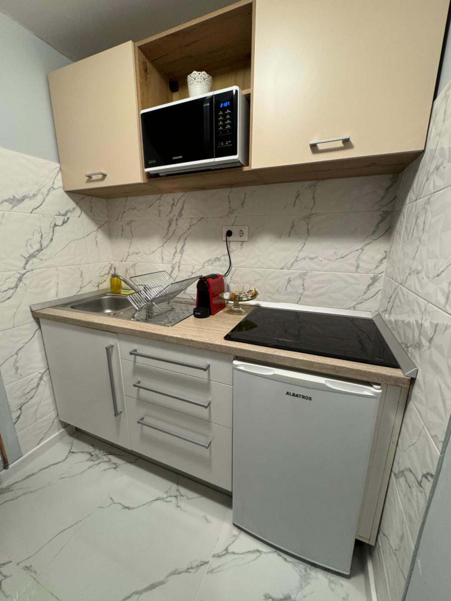 City Center Apartman Satu Mare Eksteriør billede