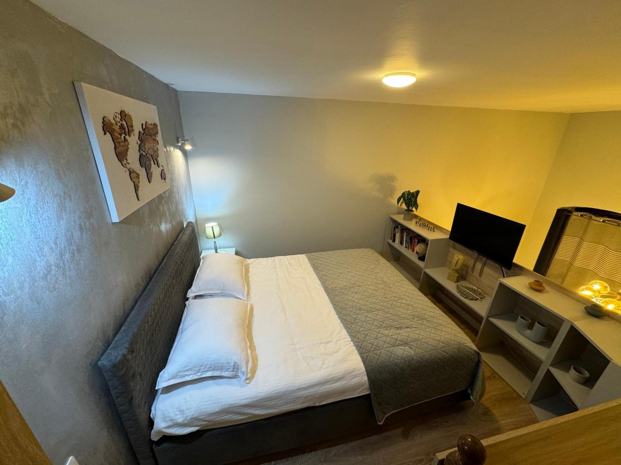 City Center Apartman Satu Mare Eksteriør billede